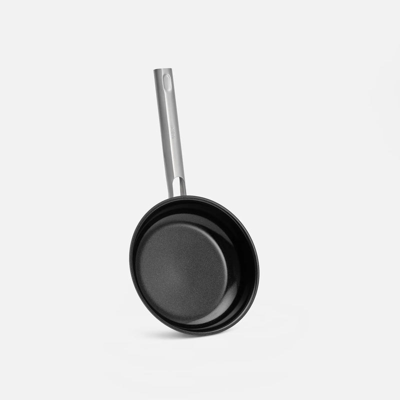Patelnia Core Standard, ø 20 cm - Nieprzywierająca patelnia bez nitów z jednowarstwowej stali nierdzewnej z powłoką ceramiczną, bez pokrywki
