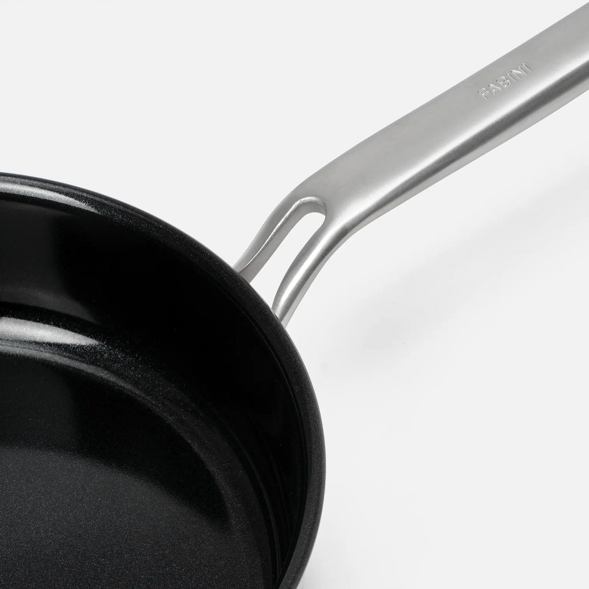 Głęboka patelnia Lucca 4.0 Pro, ø 24 cm (2,5 l) - Nieprzywierająca patelnia bez nitów z wielowarstwowej stali nierdzewnej z powłoką ceramiczną z pokrywką