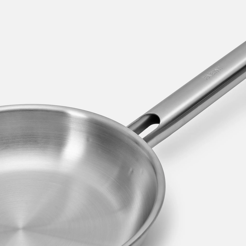 Zestaw patelni Lucca 4.0 Standard, ø 26 cm + ø 30 cm, 2 części - Patelnie bez nitów z wielowarstwowej stali nierdzewnej