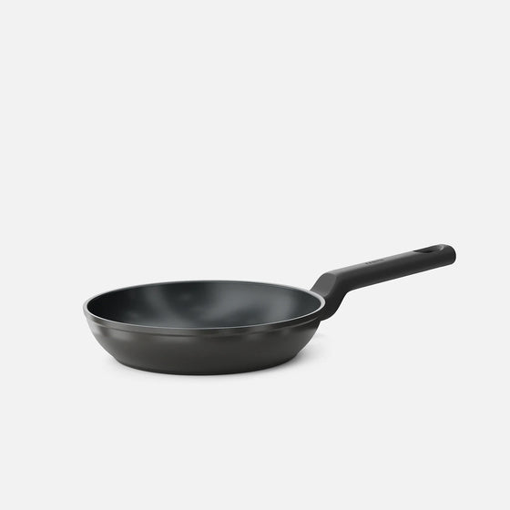Patelnia Meda 5.0 Economy, ø 20 cm - Patelnia z nieprzywierającą powłoką ceramiczną bez pokrywki, kolor czarny